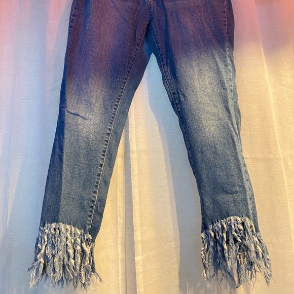 Fringe denim - Picture 2 of 2